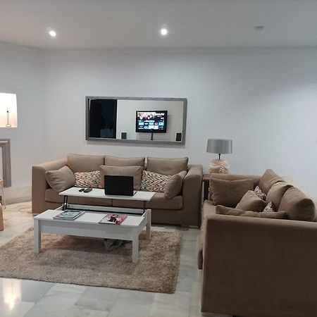 Apartament Large 2 Bed Apt Puerto Banus Marina Private Parking Marbella Zewnętrze zdjęcie