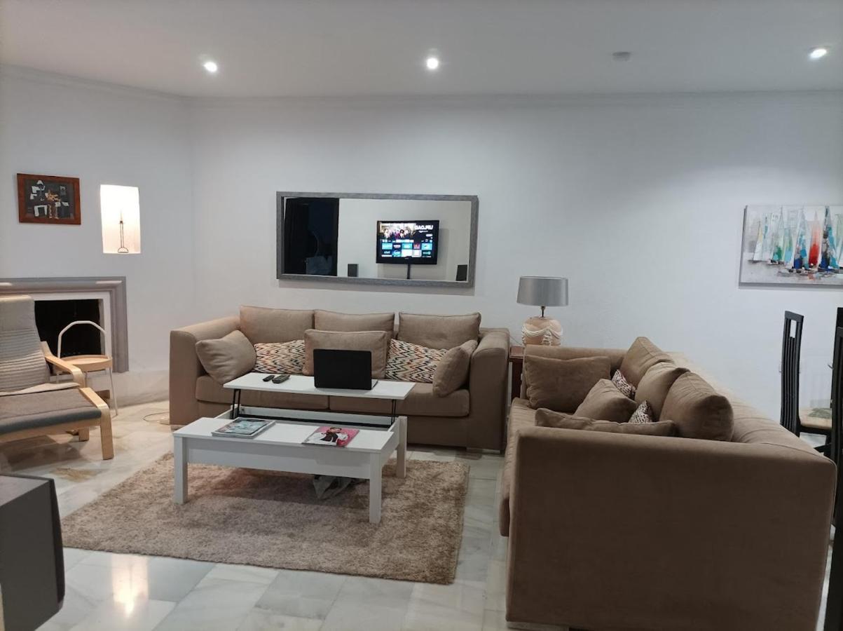 Apartament Large 2 Bed Apt Puerto Banus Marina Private Parking Marbella Zewnętrze zdjęcie